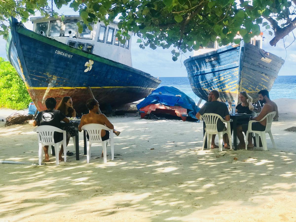 Kirulhiya Maldives Hotel Omadhoo Екстер'єр фото