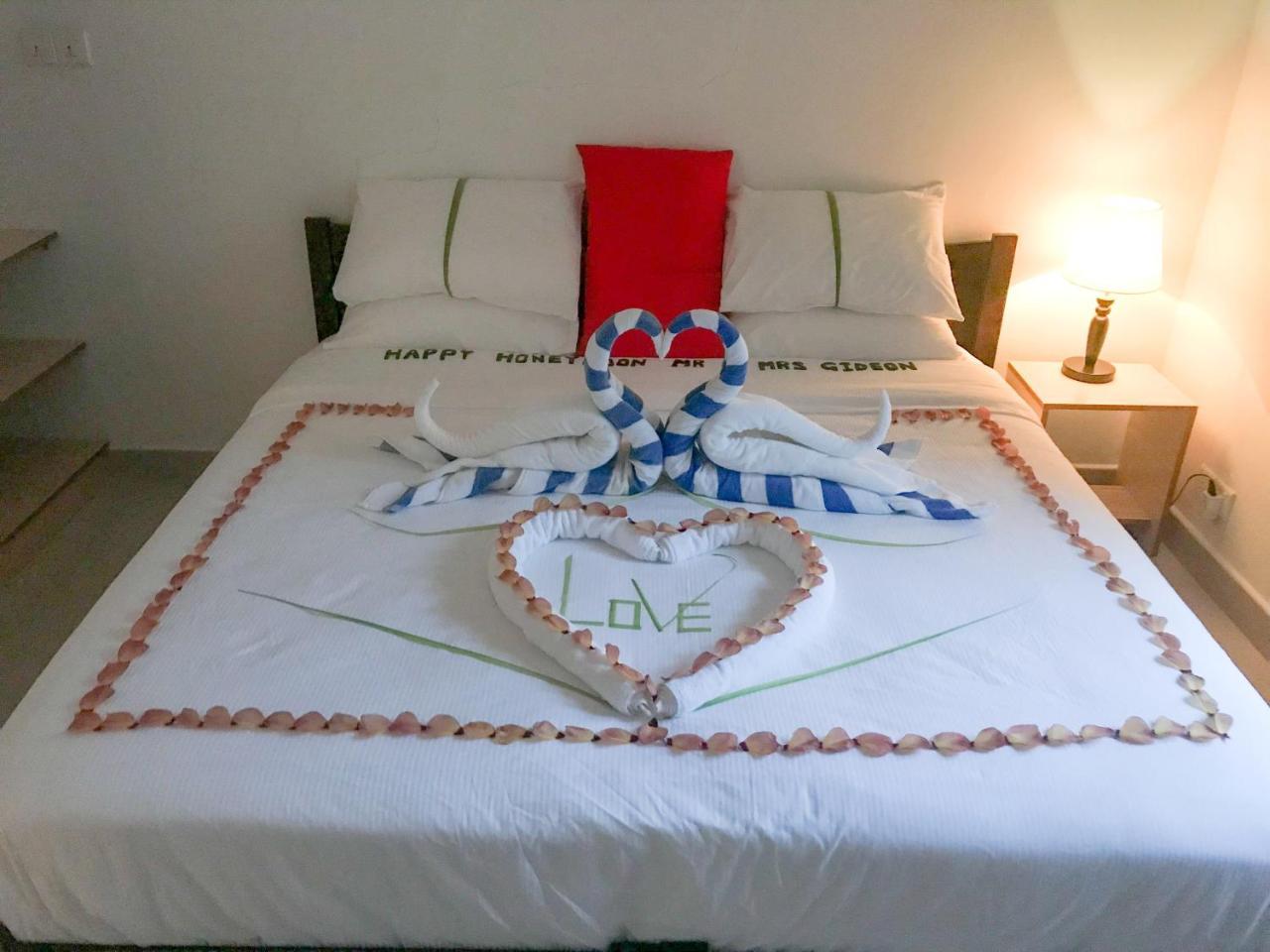 Kirulhiya Maldives Hotel Omadhoo Екстер'єр фото
